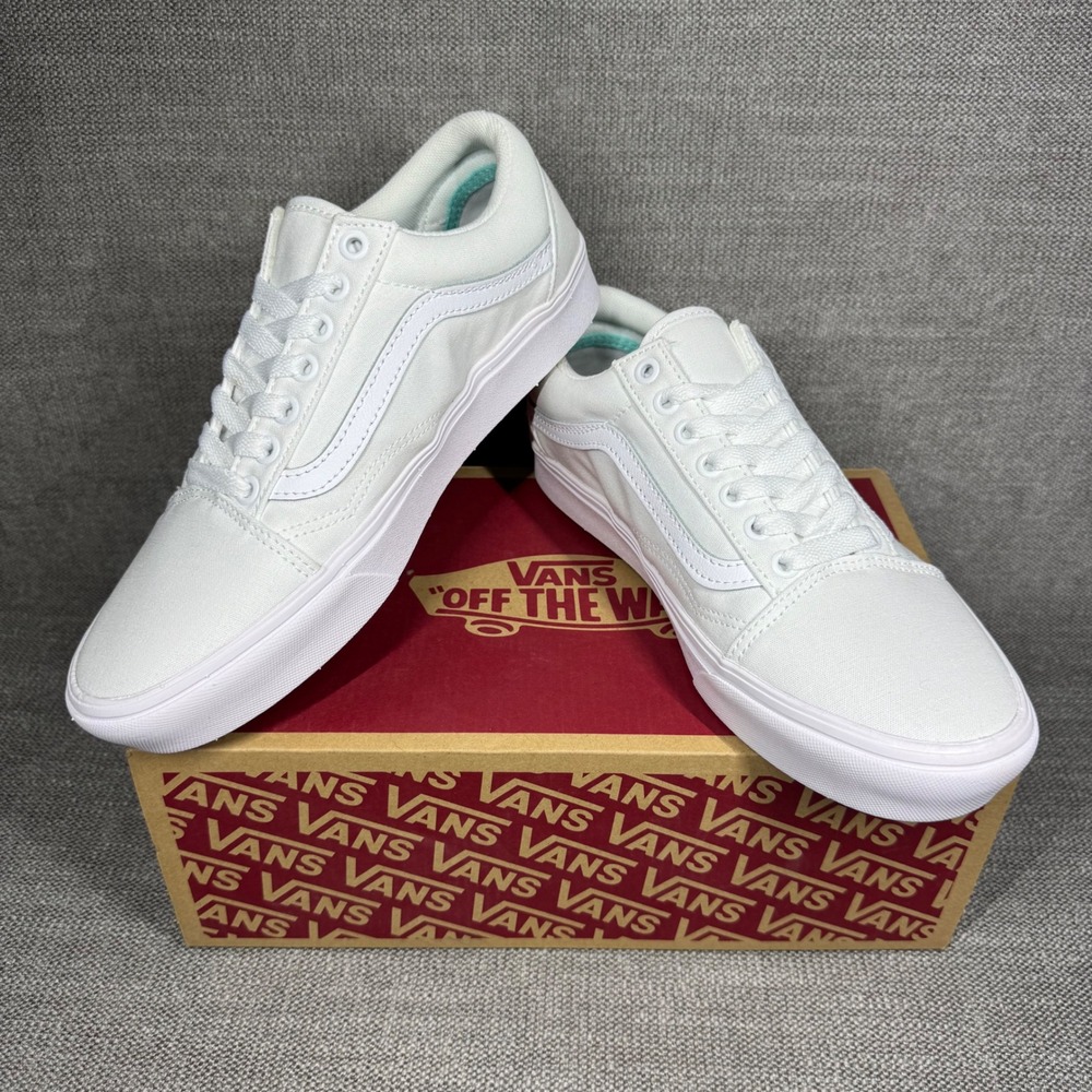 NEW Discontinued Vans ComfyCush Old Skool True White Sneakers Mens 7.5 Womens 9